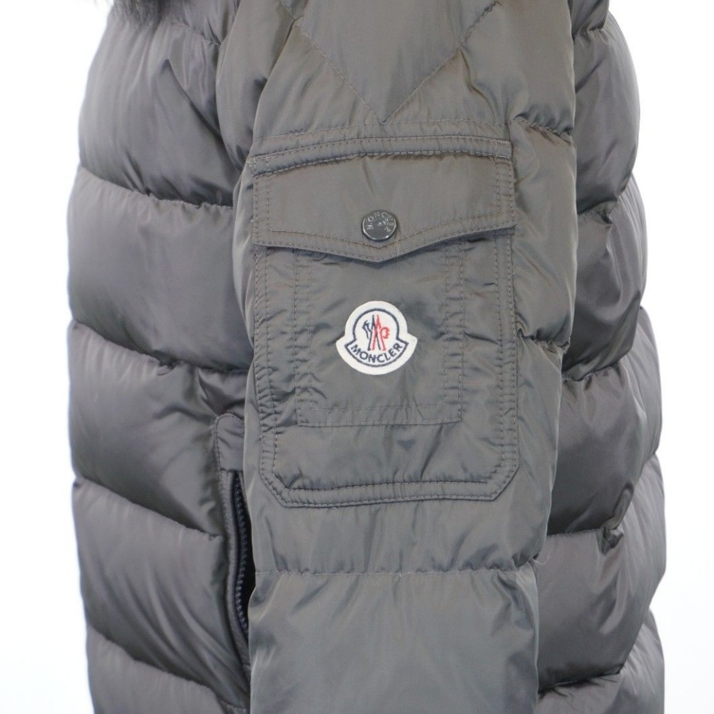Moncler Matte Gray Goose Down Coyote Fur Size 3 L - Picture 2 of 8
